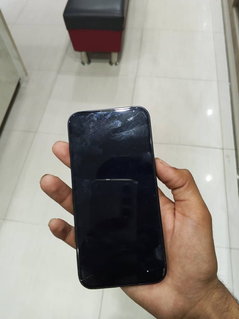 Apple iPhone 13 3