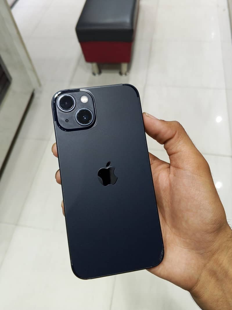Apple iPhone 13 5