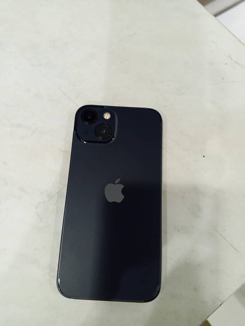 Apple iPhone 13 6