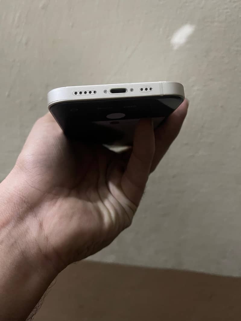 Apple iPhone 12 3