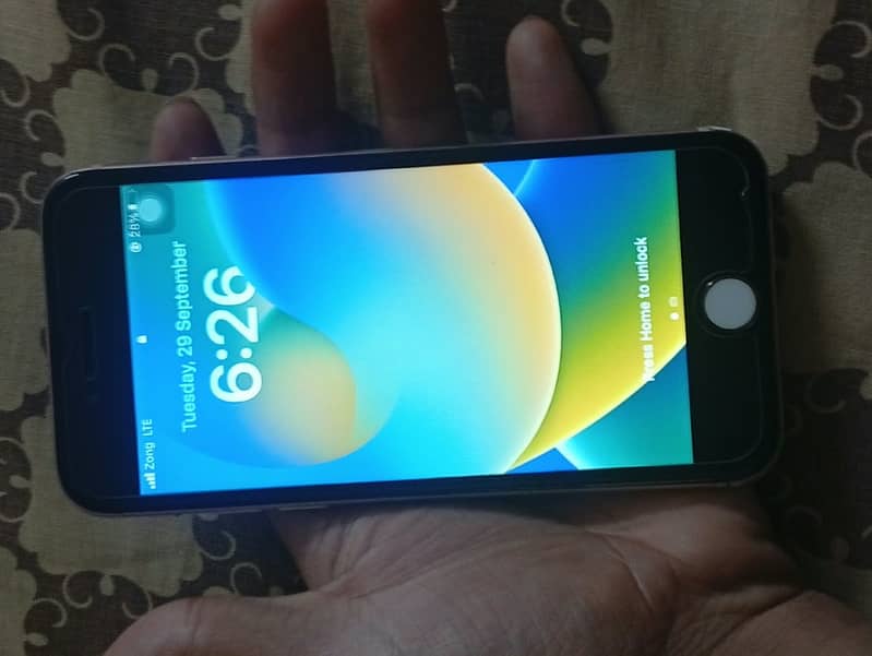 Apple iPhone 8 2