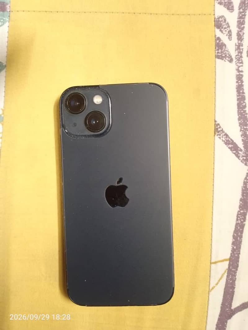 Apple iPhone 13 4