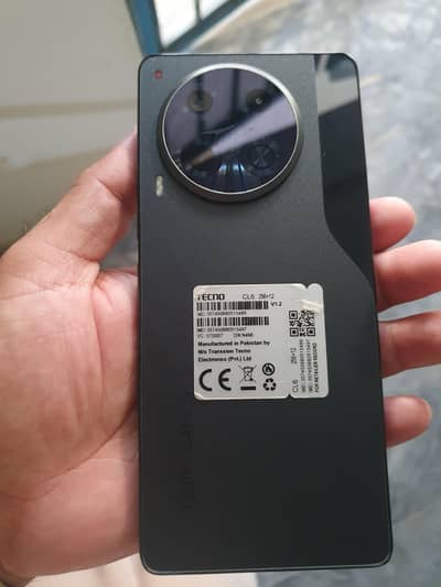 Tecno CAMON 30