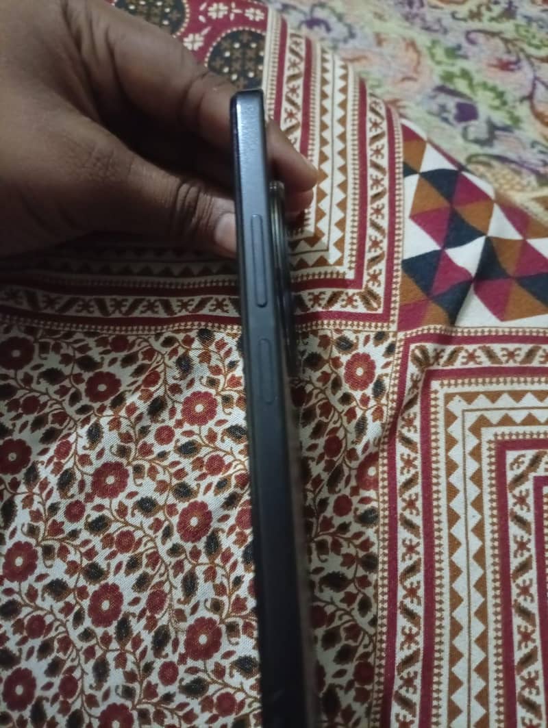 Xiaomi POCO C75 3