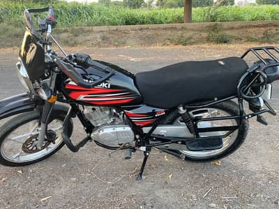 Suzuki GS 150 2017
