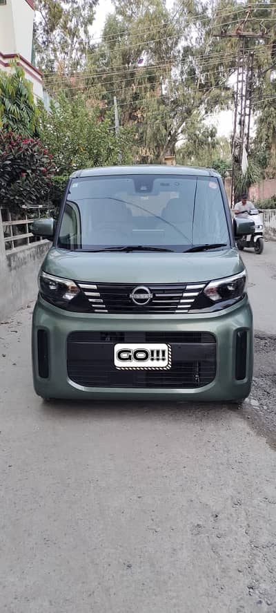 Nissan Roox Hybrid  | 30500 KM Genuine | Fresh & Clean Condition