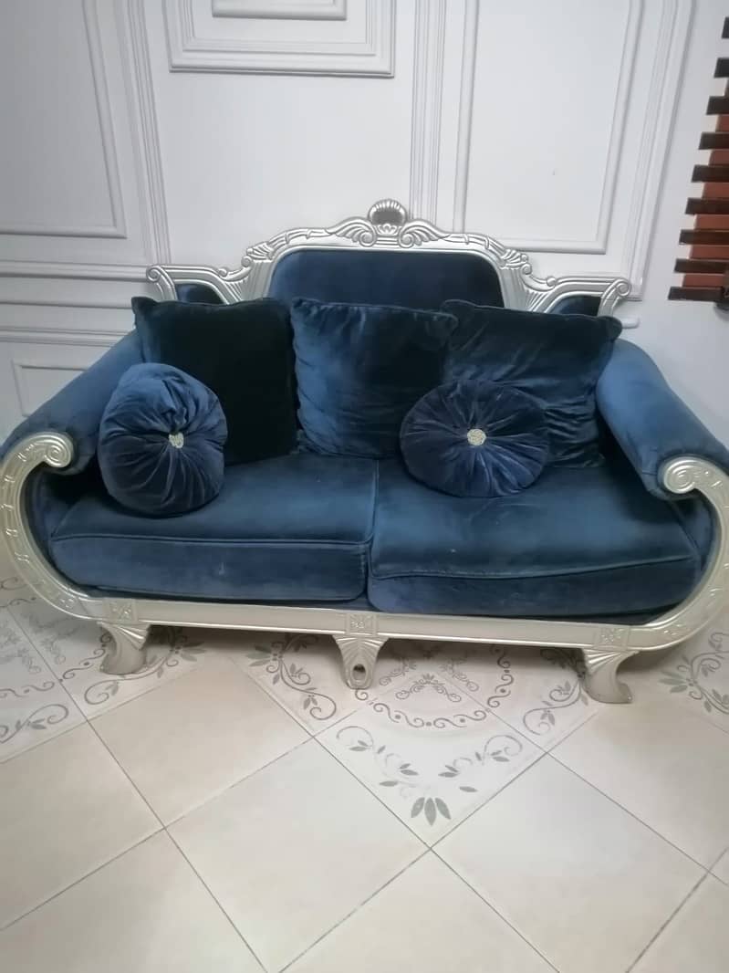 Sofa set 0