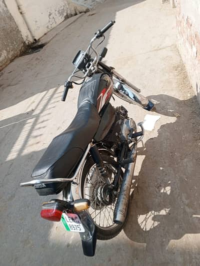 United Bike 70cc Model 2014  Copy letter okay  Koi E challan nahi hy