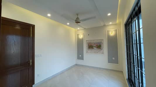 G5 FLAT FOR RENT IN BAHRIA ORCHARD