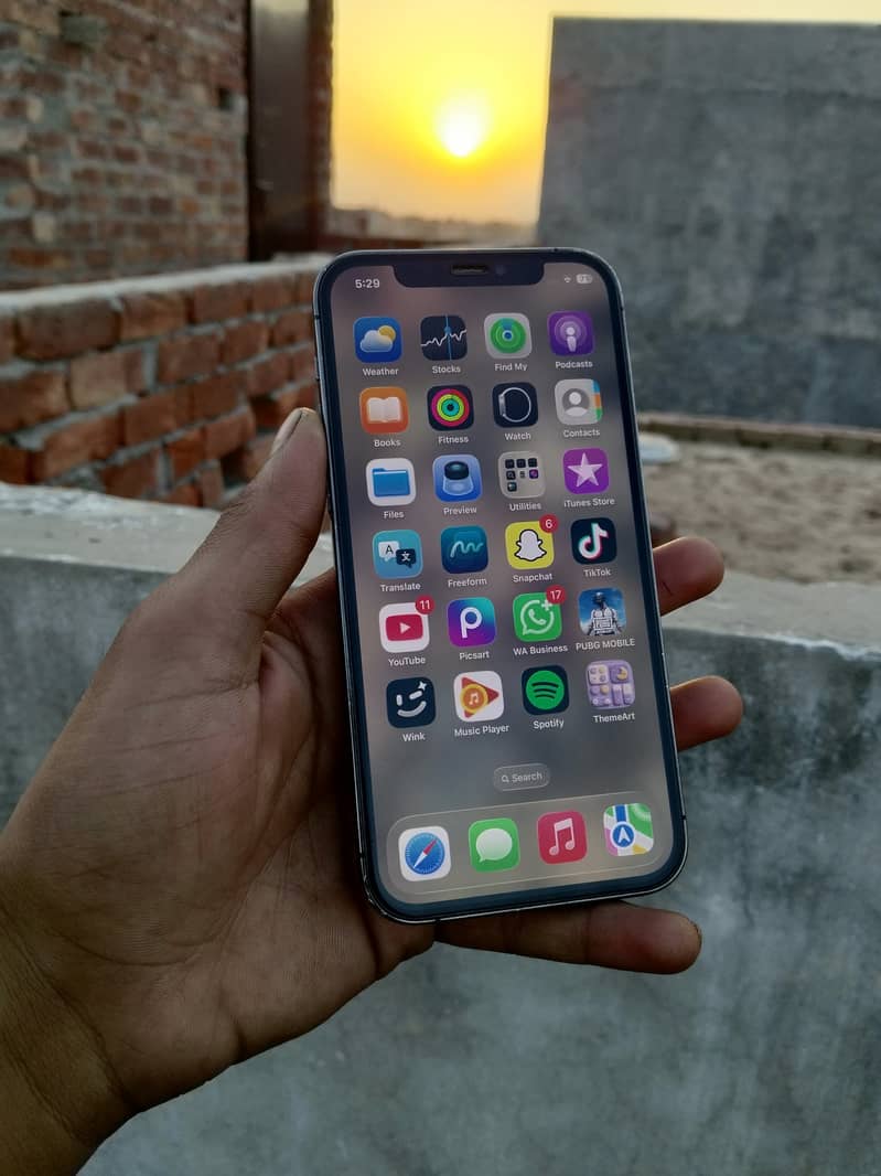 Apple iPhone 12 Pro 2