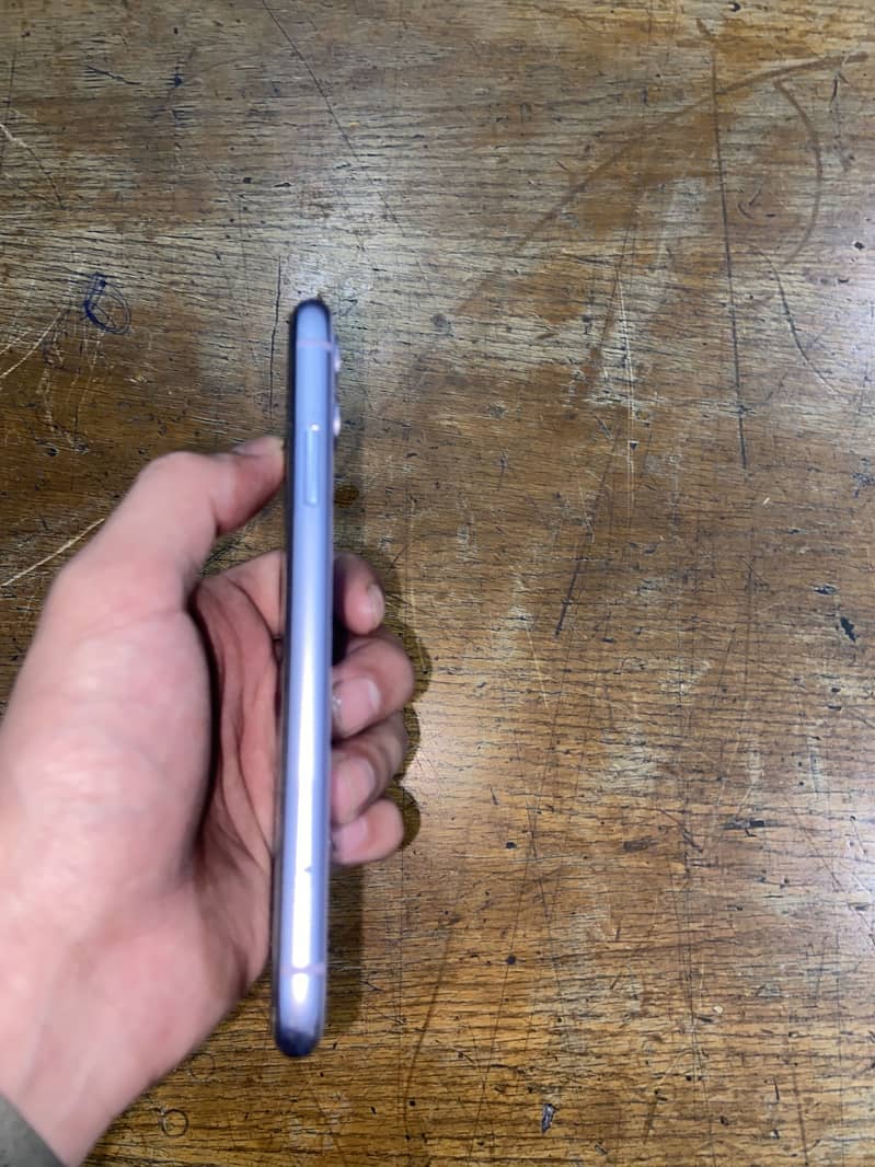 Apple iPhone 11 2