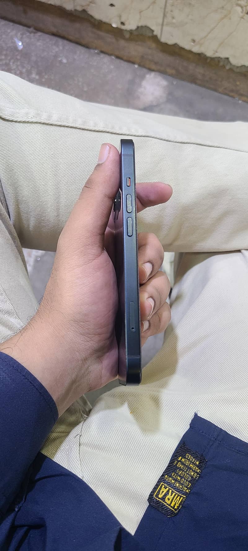 Apple iPhone 13 2