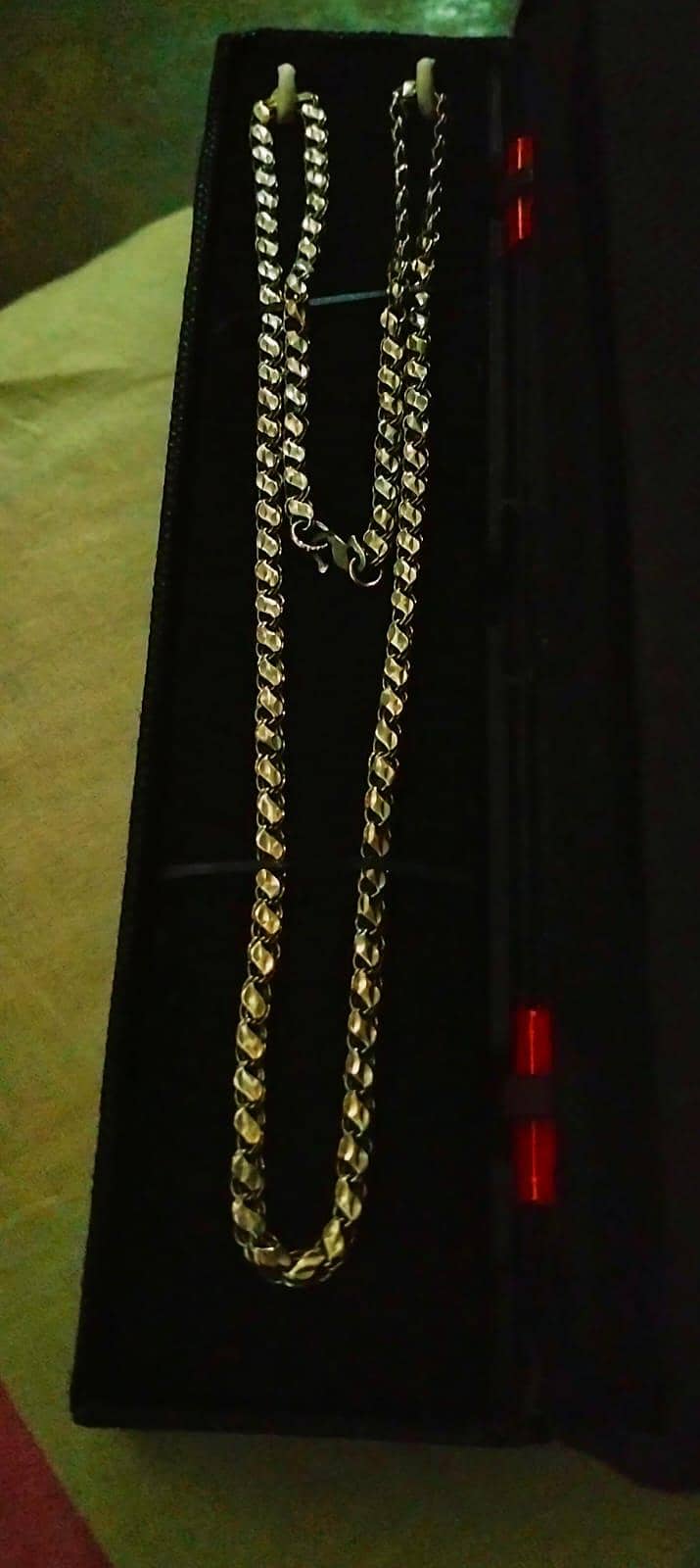 silver chain 0
