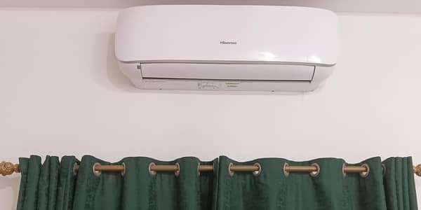 1.5 ton Hisense Ac split unit. TG Inverter.