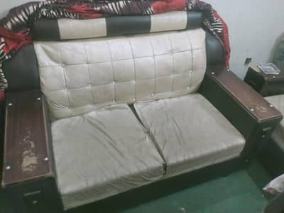 3.2. 1 sofa set for sale