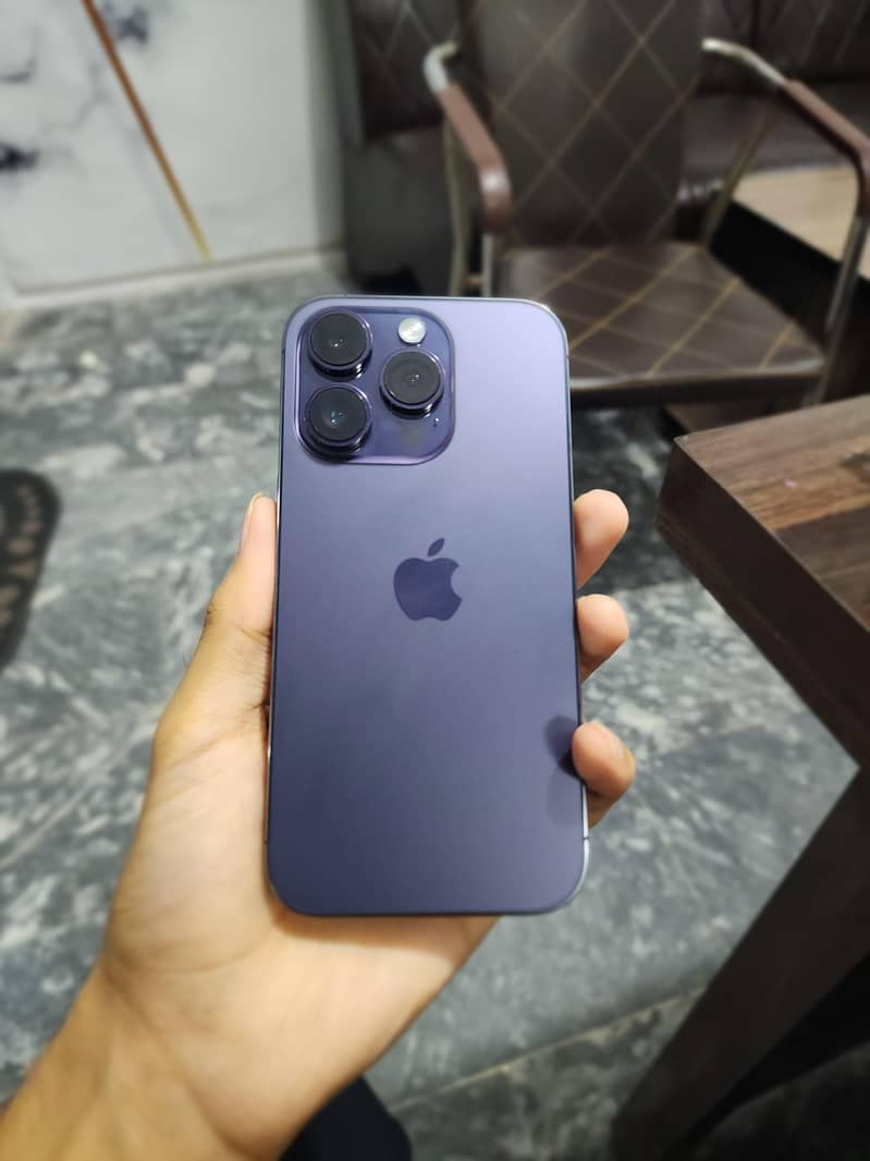 Apple iPhone 14 Pro 0