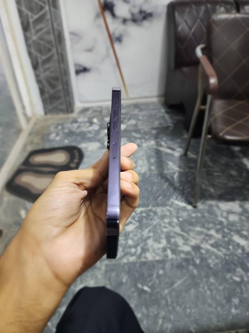 Apple iPhone 14 Pro 1
