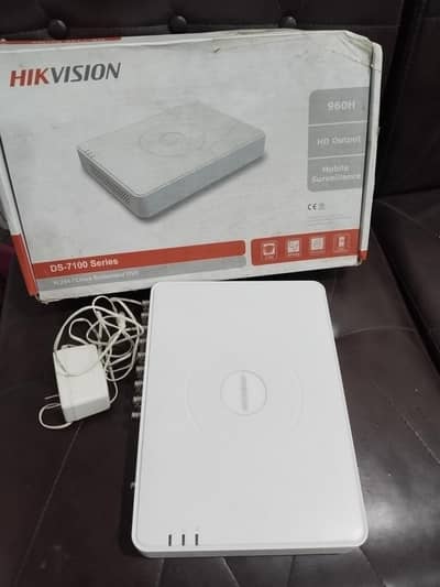 Hikvison DVR 16 CHANNEL DS 7100
