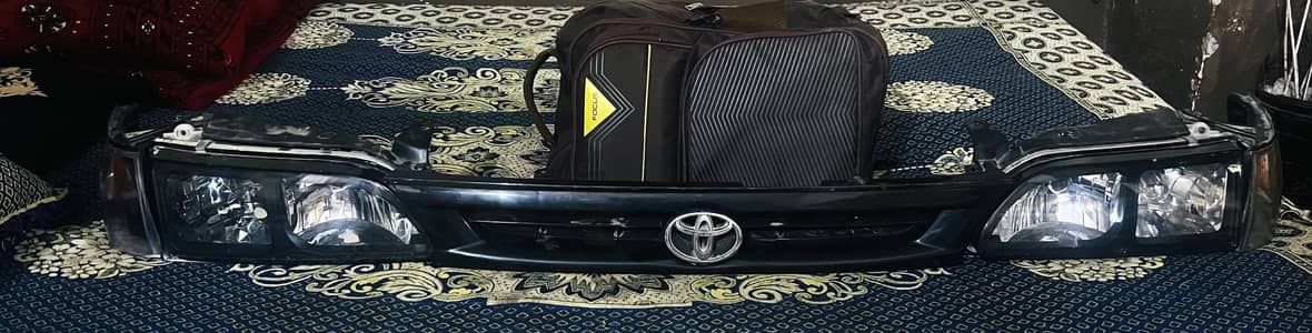 Toyota indus corolla Canadian head lights