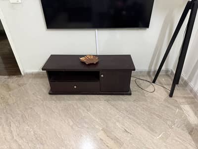 LED Console for sale in excellent condition