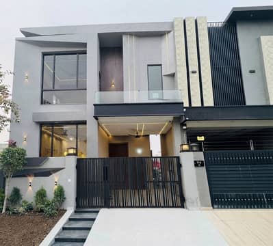 Exclusive 5 Marla Modern Residence for Sale in DHA