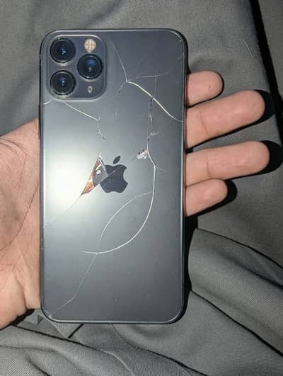 Apple iPhone 11 Pro back crack