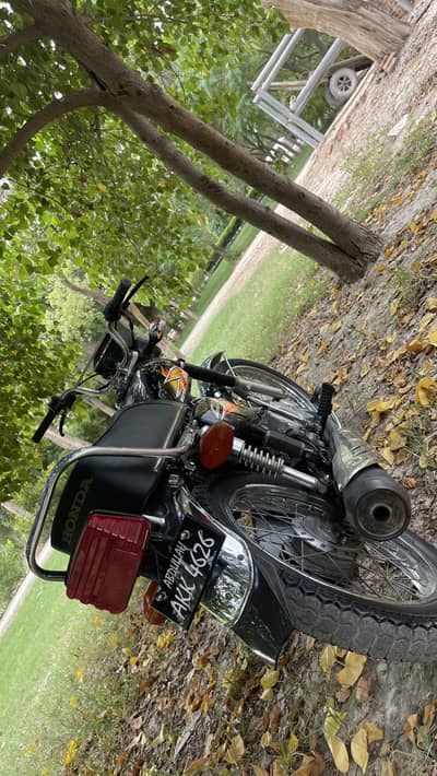 All bike ok no accident all ok new condition