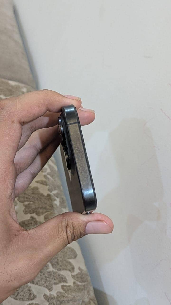Apple iPhone 15 Pro 5