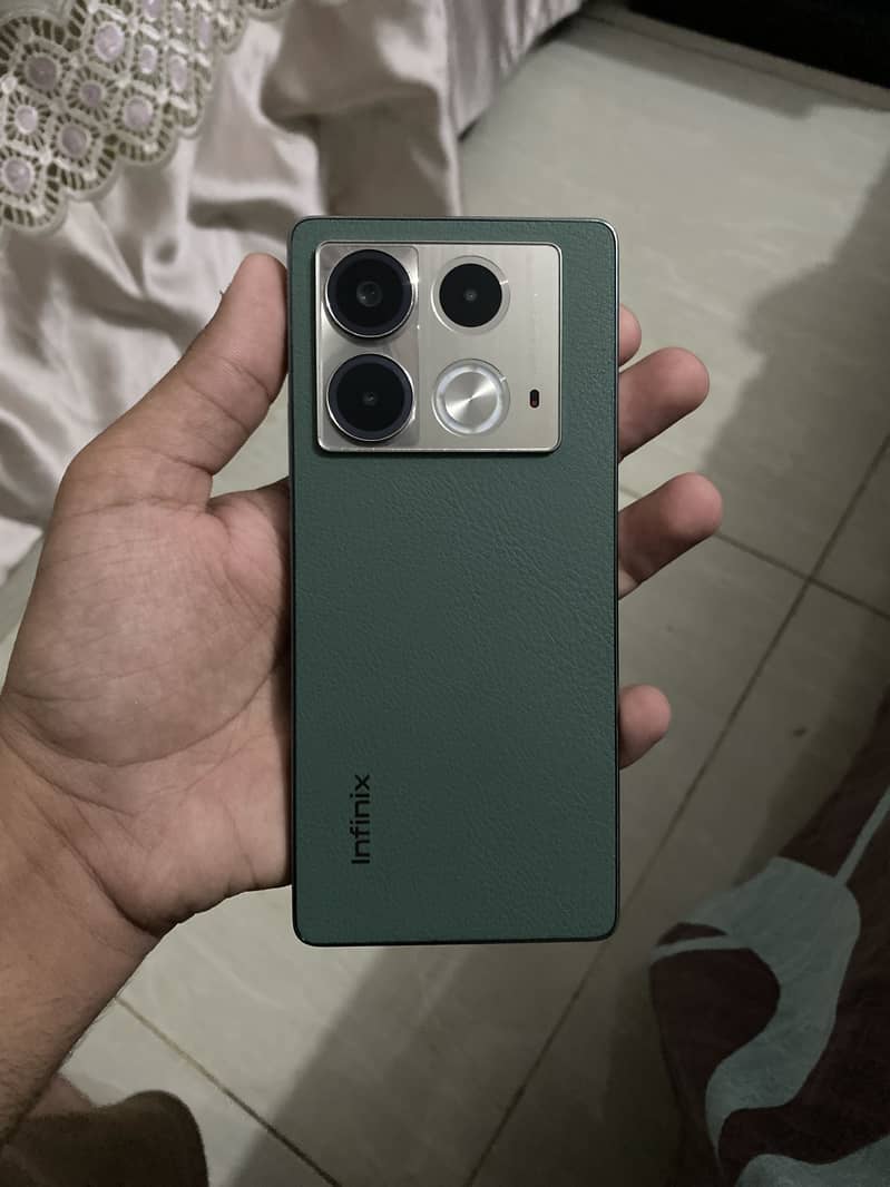 Infinix Note 40 0