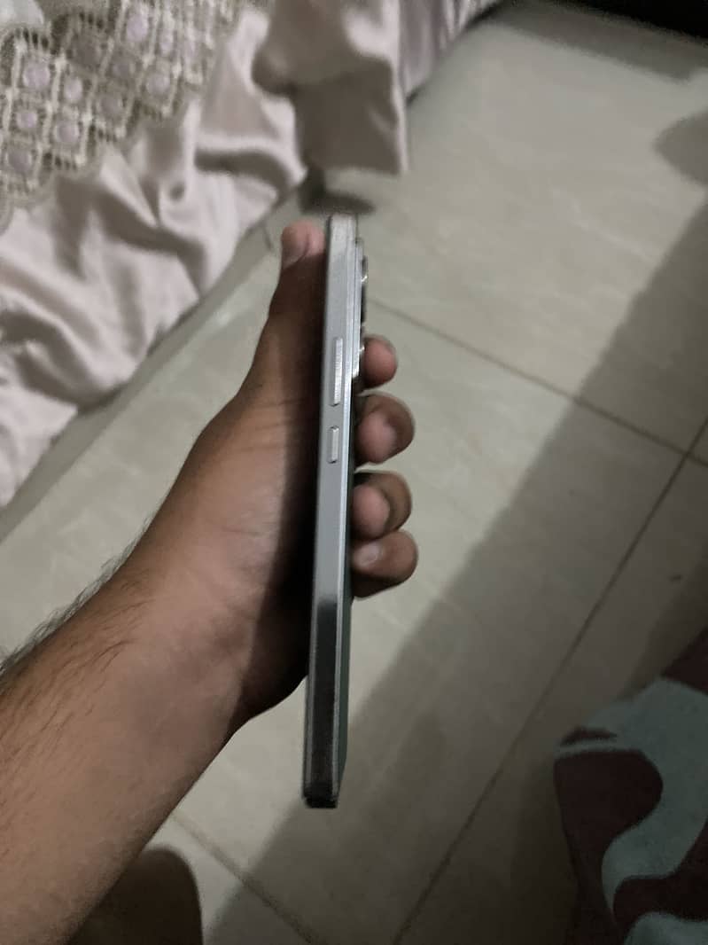 Infinix Note 40 2