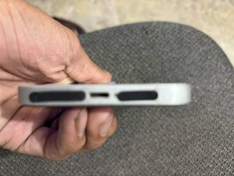 Apple iPhone 12 2