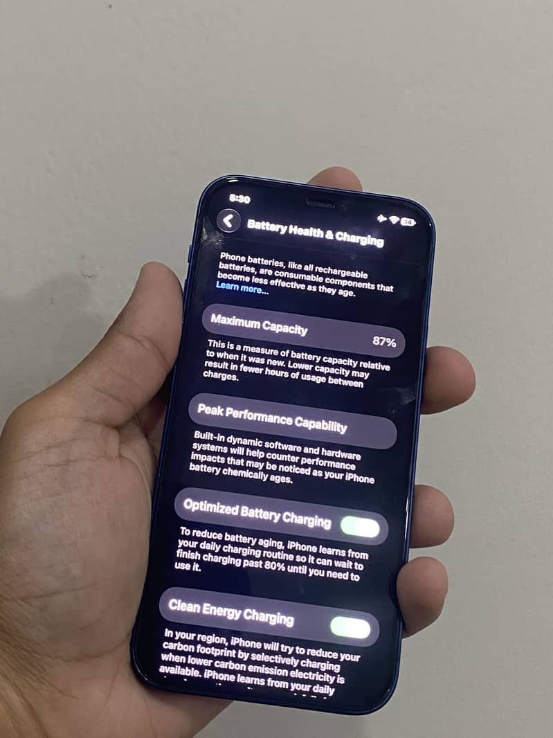 Apple iPhone 12 4