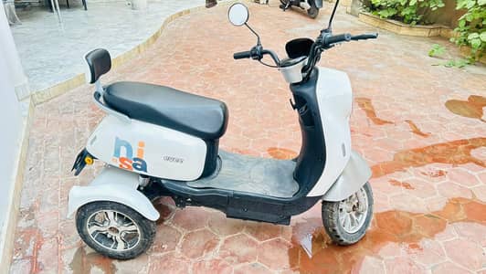 EV Nisa very neat n clean bike 450km just driven