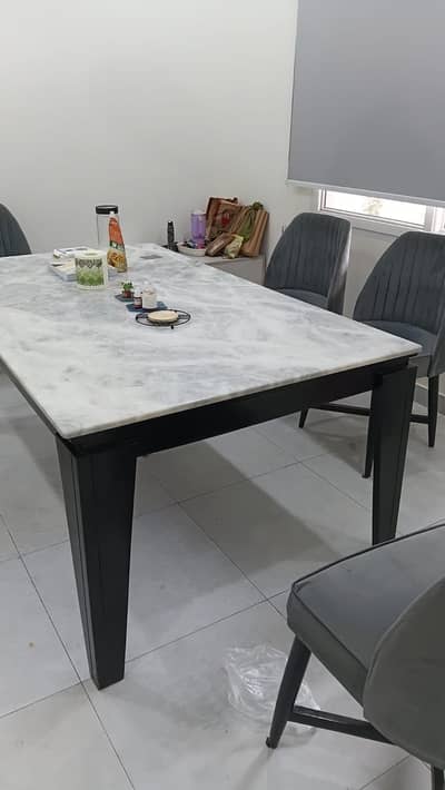 Ziaarat Marble table ( 6 × 3.5ft)