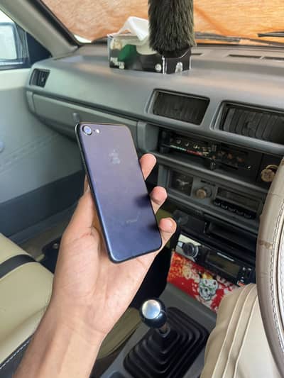 Apple iPhone 7 Non Pta 32 Gb