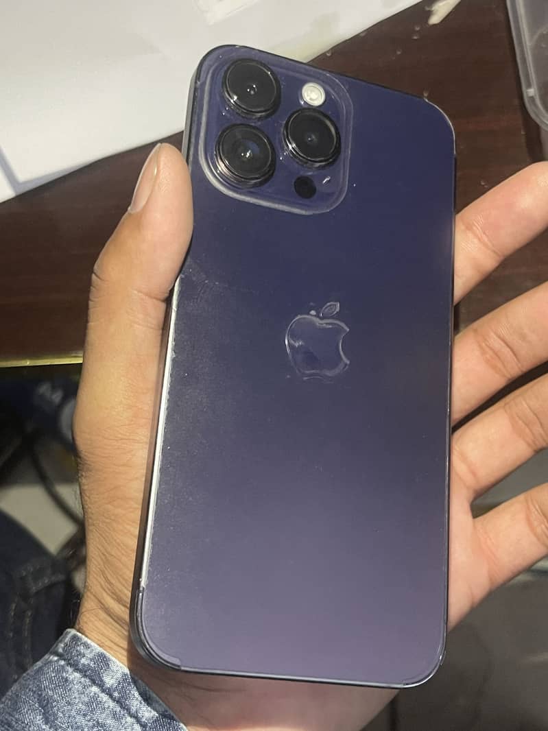 Apple iPhone 14 Pro Max 0
