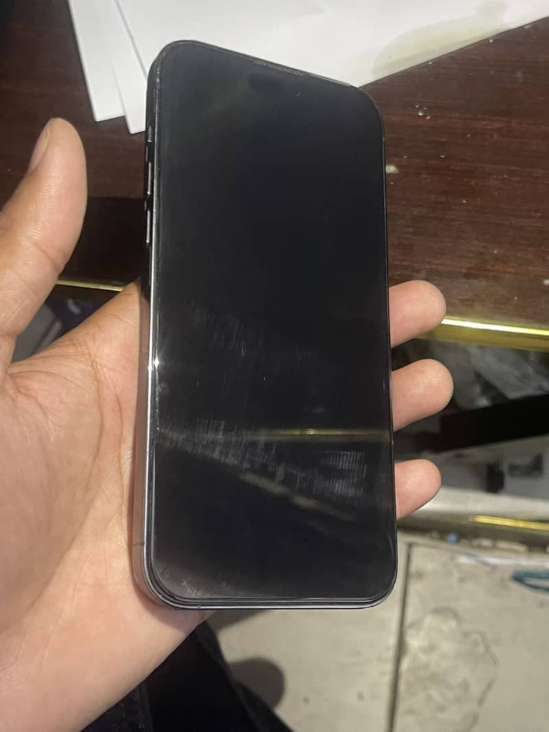 Apple iPhone 14 Pro Max 3