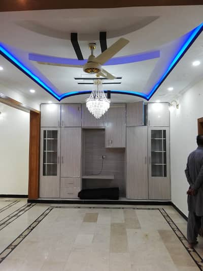 Original vdo on Whatsapp - Water Bore Wala - 8 Marla Upper Portion Available for Rent In Airport Housing Society Sector 4 With 3bed TV Lounge Kitchen Drawing Room