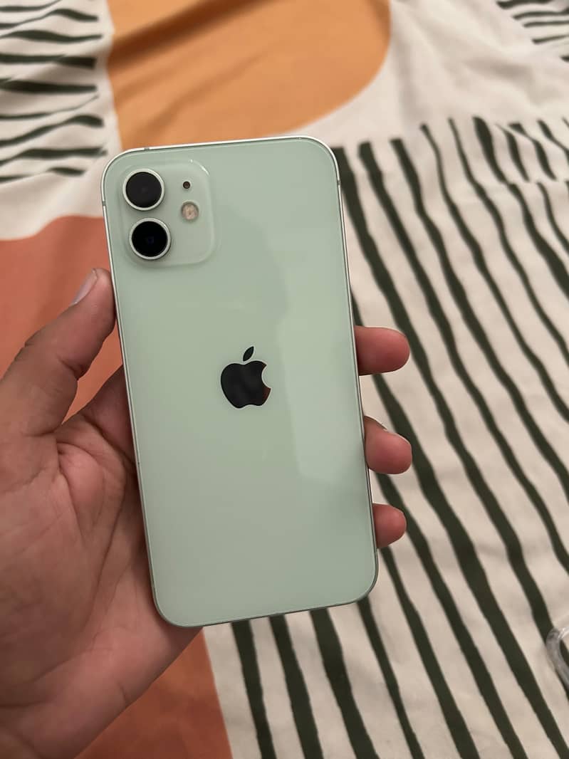 Apple iPhone 12 0