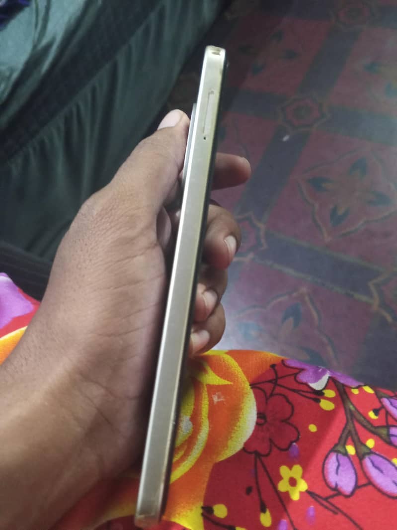 Itel a100 1