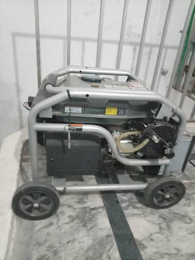 Generator for Sale – Model 3500 | Almost New Condition