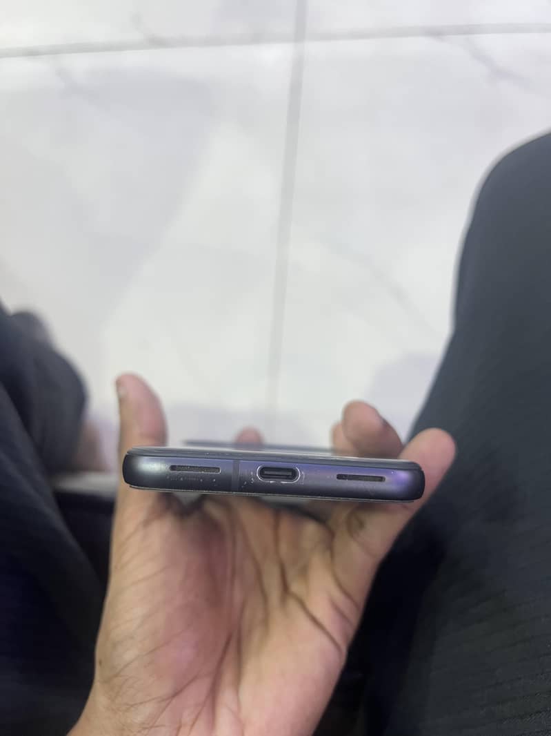pixel 8a 8/128 4