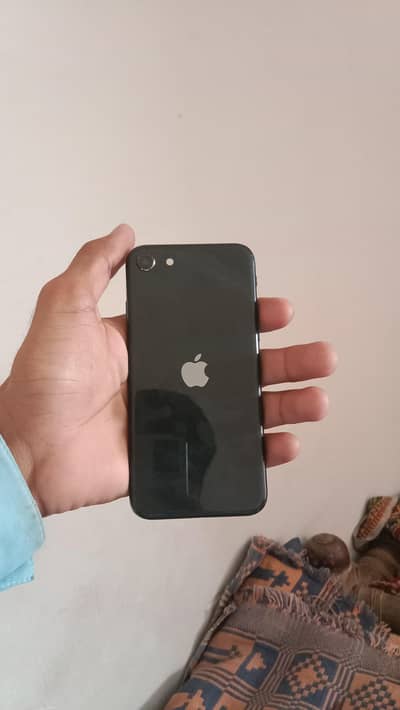 Apple iPhone SE