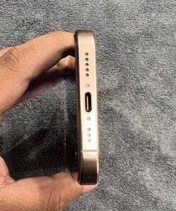 Apple iPhone 16 Pro 2