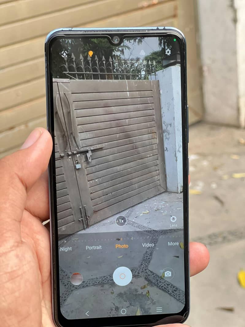 Vivo V21 1