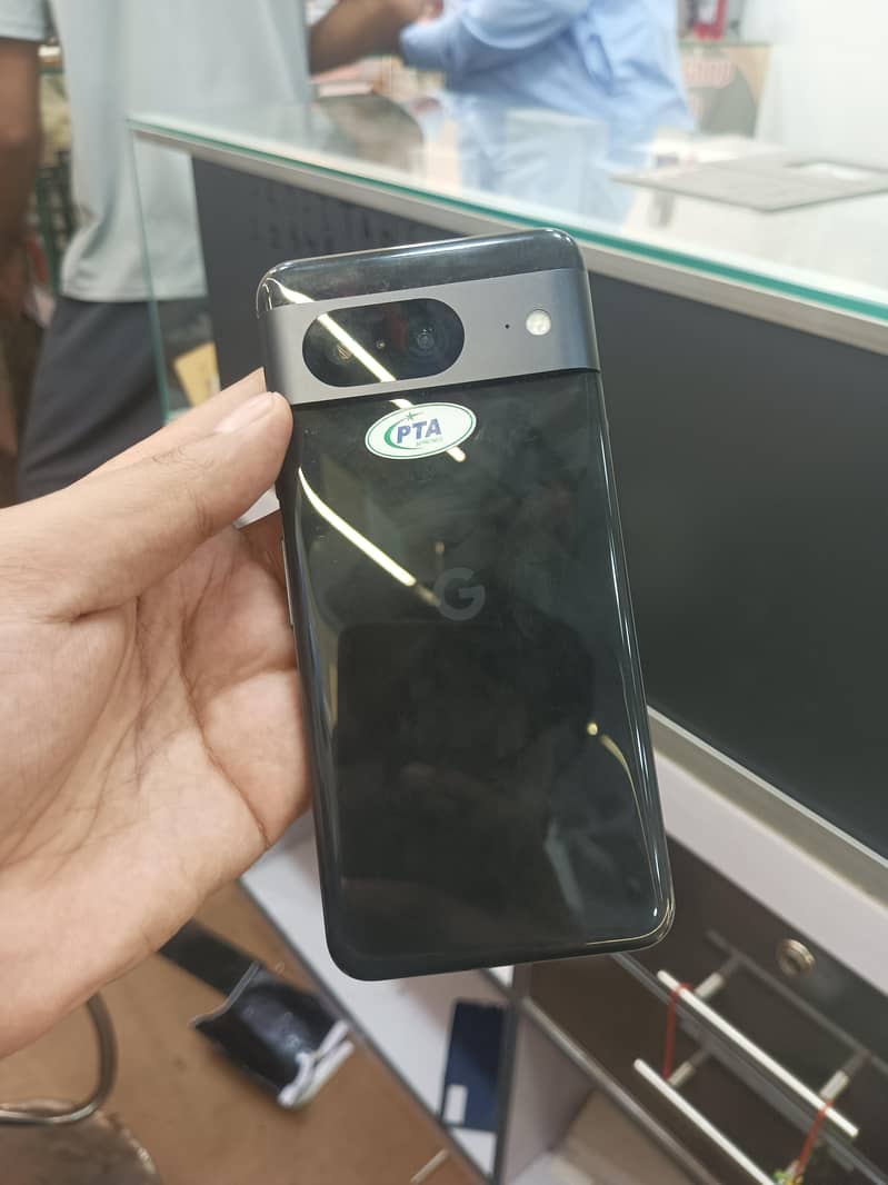 Google Pixel 8 2