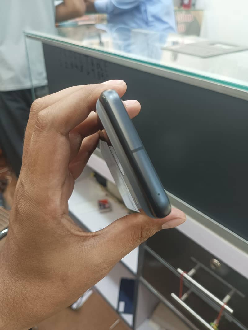Google Pixel 8 3