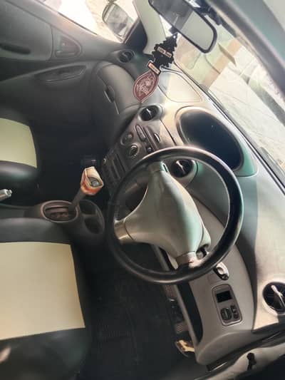 Toyota Vitz 1999
