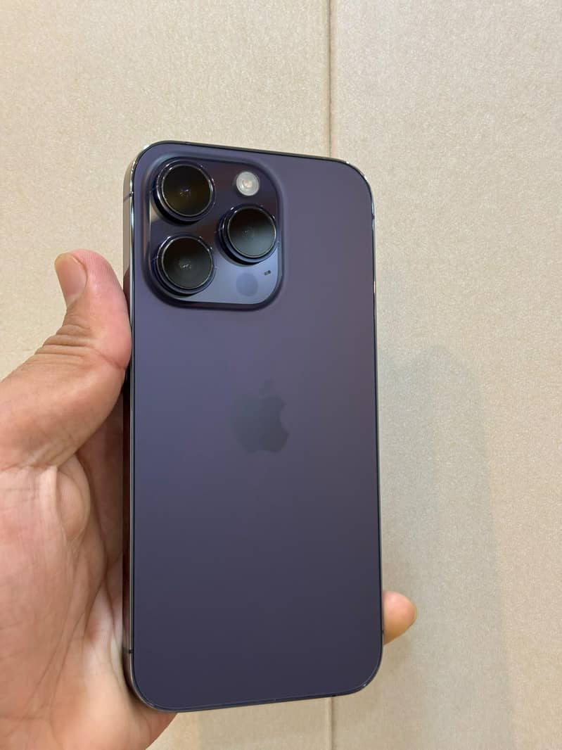 Apple iPhone 14 Pro 0