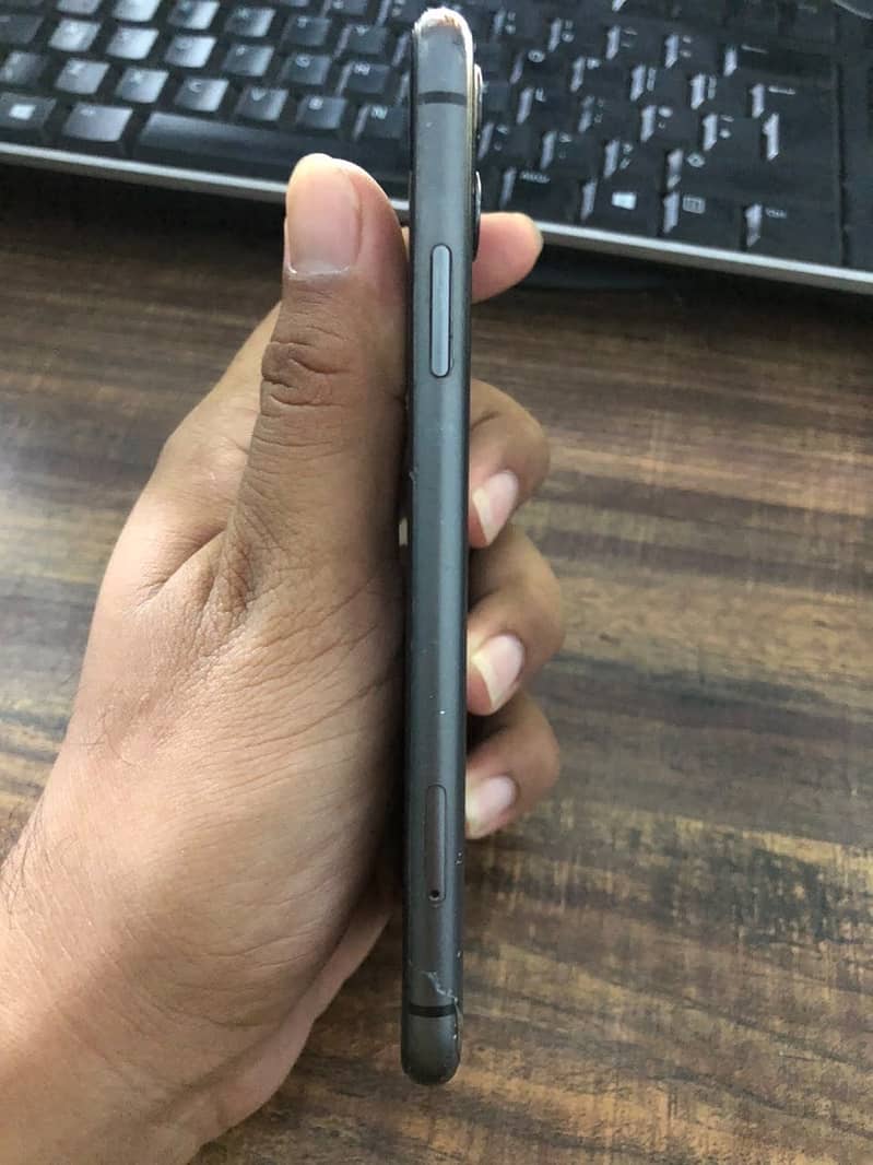 Apple iPhone 11 1